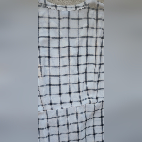 Torrid Georgette Peplum Tie Front Plaid Shirt Size 1X - Picture 7 of 7